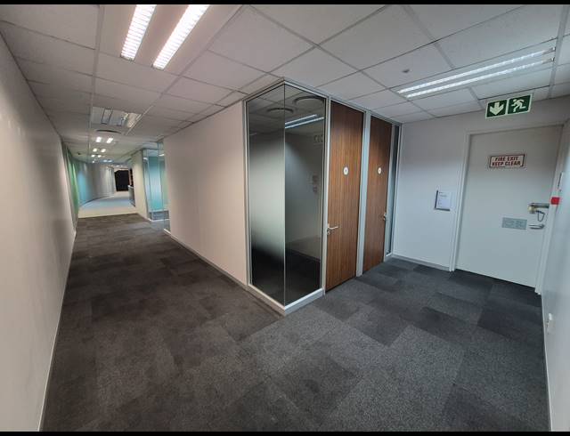 536M² OFFICE TO LET IN WOODMEAD